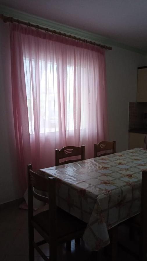 Vila Demo Vlorë Buitenkant foto